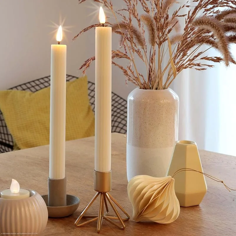 Besuche den hellum-Store hellum LED Stabkerzen 2 Stück creme, Timer & Fernbedienung für Esstisch — Kerzenlicht Abendessen