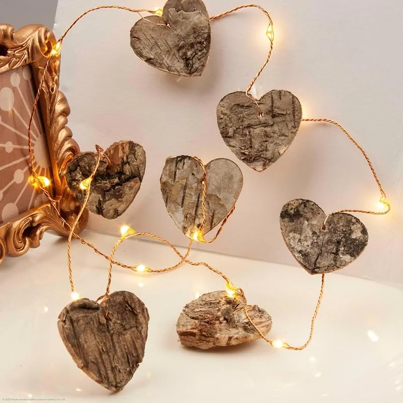 Besuche den hellum-Store hellum LED Lichterkette Batterie mit Holzherzen (3xAA), 10 LED, innen — Weihnachtsbeleuchtung