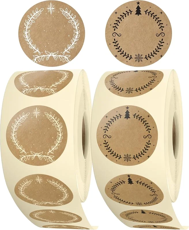 Besuche den colortouch-Store colortouch Aufkleber zum Beschriften Weihnachten - 1000 St Beschriftbar Kraftpapier Optik Geschenkaufkleber - 35 mm Rund Rolle Vintage Weihnachtsdeko für Verpackung, Geschenke - Sterne, Tannenbaum — Geschenkverpackung