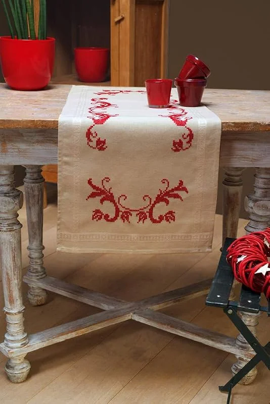 Besuche den Vervaco-Store VERVACO Stickpackung Kreuzstich Set Vorgedruckt Tischläufer Rote Dekoration Stickdecken Vorgezeichnet DIY Basteln Erwachsene Kreativ Stickläufer zum Selbersticken 40 x 100 cm Stickset — Advent und Tisch
