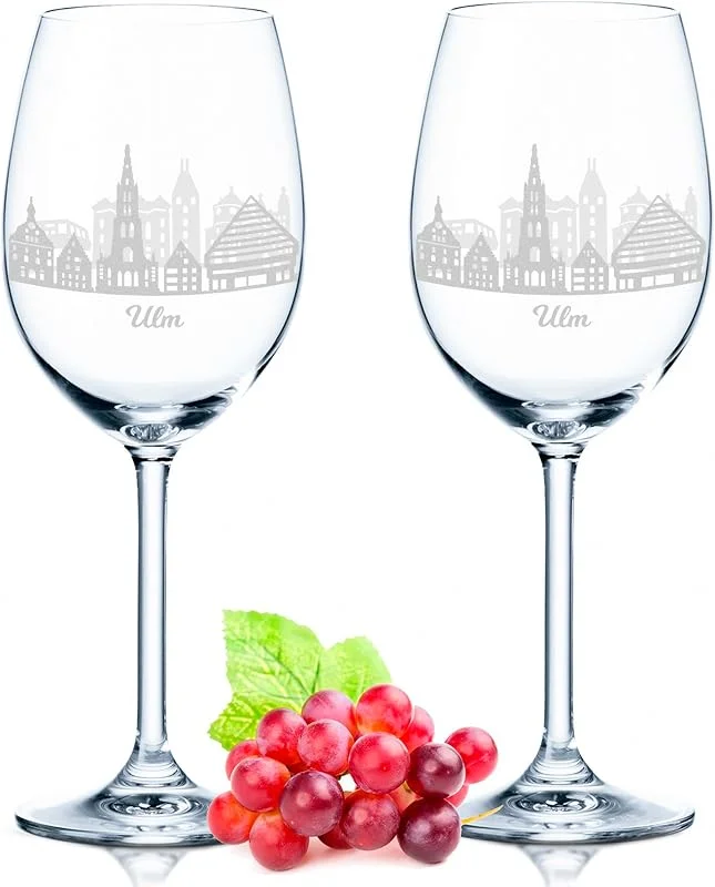 Besuche den GRAVURZEILE-Store GRAVURZEILE Weingläser mit Gravur - Skyline Ulm im Set - Hochwertige 360° Lasergravur - schönes Geschenk als Andenken, Souvenir oder für Sammler & Weingenießer zum Geburtstag — Wein und Festtafel