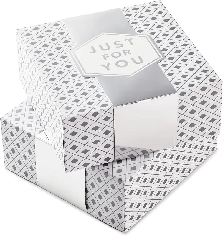 Besuche den Hallmark-Store Hallmark 25, 4 cm große Geschenkboxen mit Wickelbändern (2er-Pack: Silber und Weiß, "Just For You") für Hochzeiten, Abschlussfeiern, Weihnachten, Geburtstage, verpackte Leckereien und Kekse — Geschenkverpackung