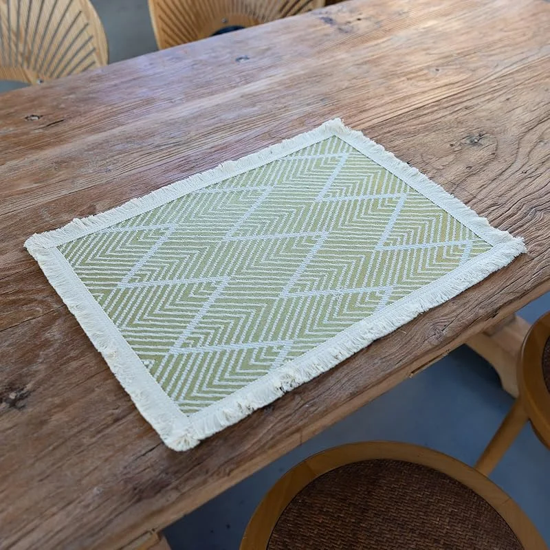 Besuche den Epinki-Store Epinki Tischset Weihnachten Quadratisch, 2er Set 30x45CM Platzsets Weihnachten Modern Welle Streifen Muster mit Quaste aus Polyester Baumwolle, Tischuntersetzer Weihnachten Gelb Beige für Hause — Küche & Haushalt