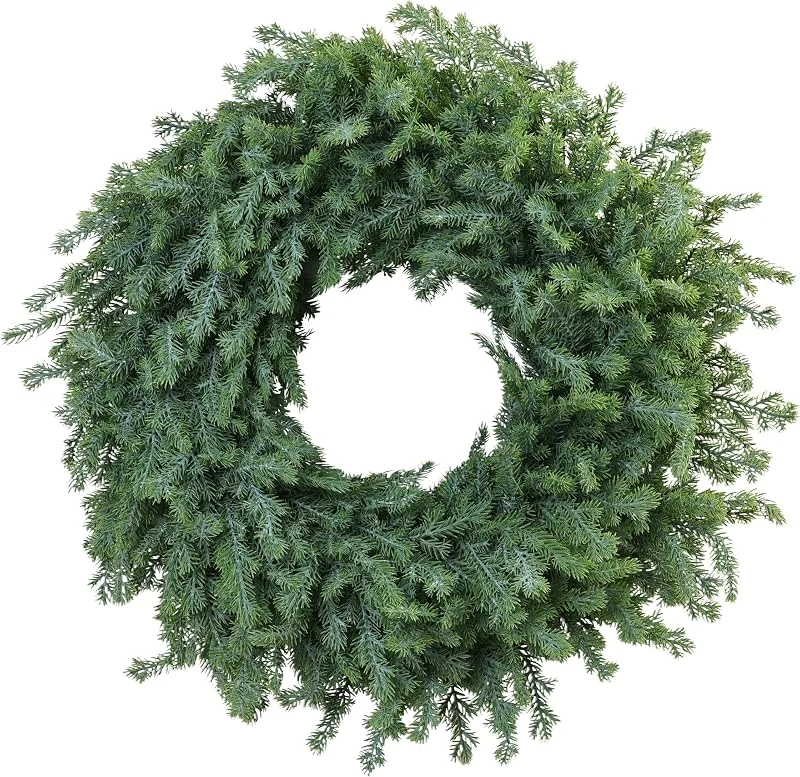 Marke: QIANYUN Weihnachtskranz aus Zedernholz, 61 cm, Norfolk-Kieferngrün für Haustür, volle üppige Spitzen für Wände, Fenster, Veranden, Bauernhaus, Innen- und Außenbereich, Heimdekoration (1, 61 cm) — Weihnachtsdeko