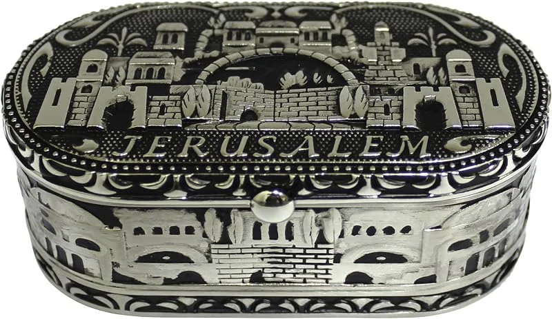 Marke: MASORET Jerusalem-Kerzenständer, jüdischer Shabbat-Reise-Kerzenhalter, Nickel, Reisegröße, Kerzenständer in einer Box mit Deckel, 4, 1 x 8, 9 cm, Jerusalem — Kerzenlicht Abendessen