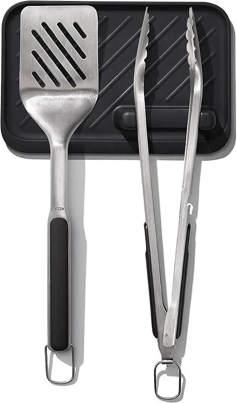 Besuche den OXO-Store OXO Outdoor 3-teiliges Grillwerkzeug-Set mit Ablage — Wein und Festtafel