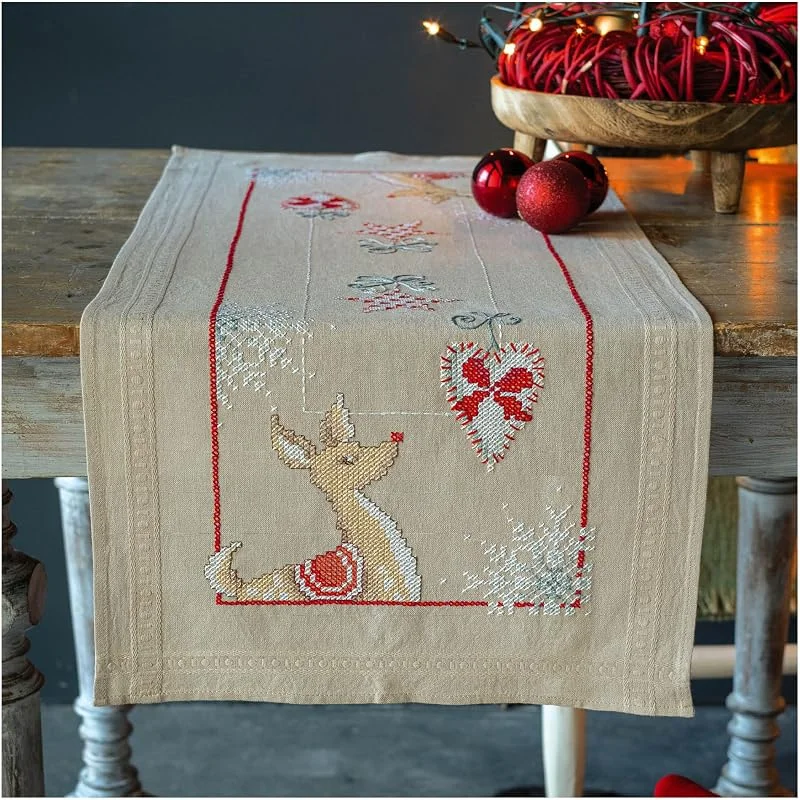 Besuche den Vervaco-Store Vervaco Stickpackung Kreuzstich Set Vorgedruckt Tischläufer Rentiere und Weihnachten Stickdecken Vorgezeichnet DIY Basteln Kreativ Stickläufer zum Selbersticken 40 x 100 cm Stickset Weihnachten — Advent und Tisch