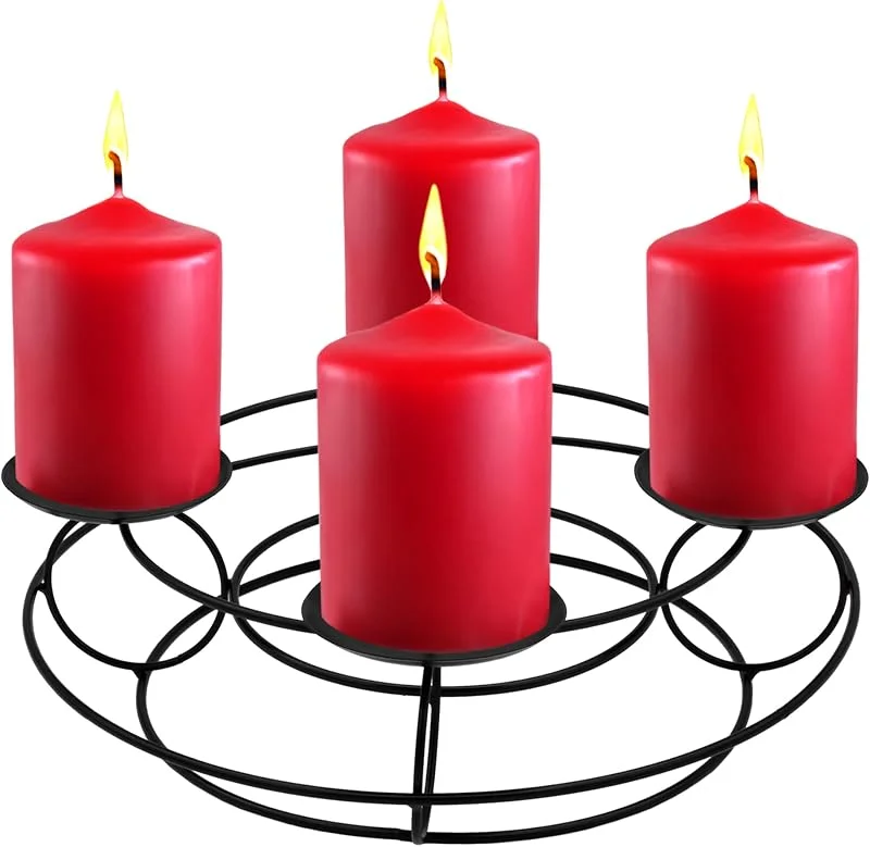 Besuche den Spetebo-Store Adventskranz aus Metall in schwarz mit Piks - 29 cm - Kerzenständer mit 4 Haltern für Echtwachs Kerzen - Weihnachten Advent Winter Tisch Deko Gitterkorb Kerzenleuchter — Advent und Tisch