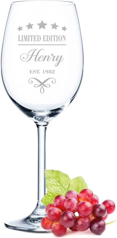 Besuche den GRAVURZEILE-Store GRAVURZEILE Weinglas - Limited Edition inkl. Namens Gravur - Geschenk für Hobby-Sommelier & Weinliebhaber - Weingläser - Geburtstagsgeschenk für Frauen & Männer — Wein und Festtafel